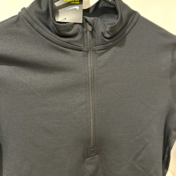 NIKE PRO quarter zip Dri-Fit pullover with thumb holes - Picture 2 of 5